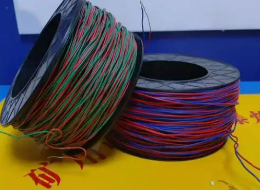 来凤放炮线的主要材质有哪些？不同材质的适用场景有何区别？